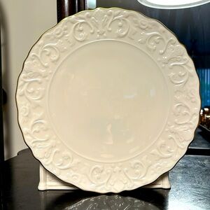 Lenox Dinner Plate.